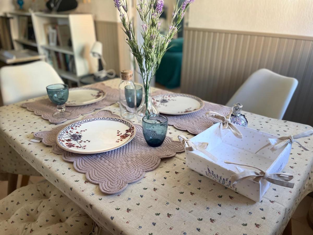 Bandol: Elegant Et Cosy 2 Pieces, Proche Ville Et Plage Kültér fotó